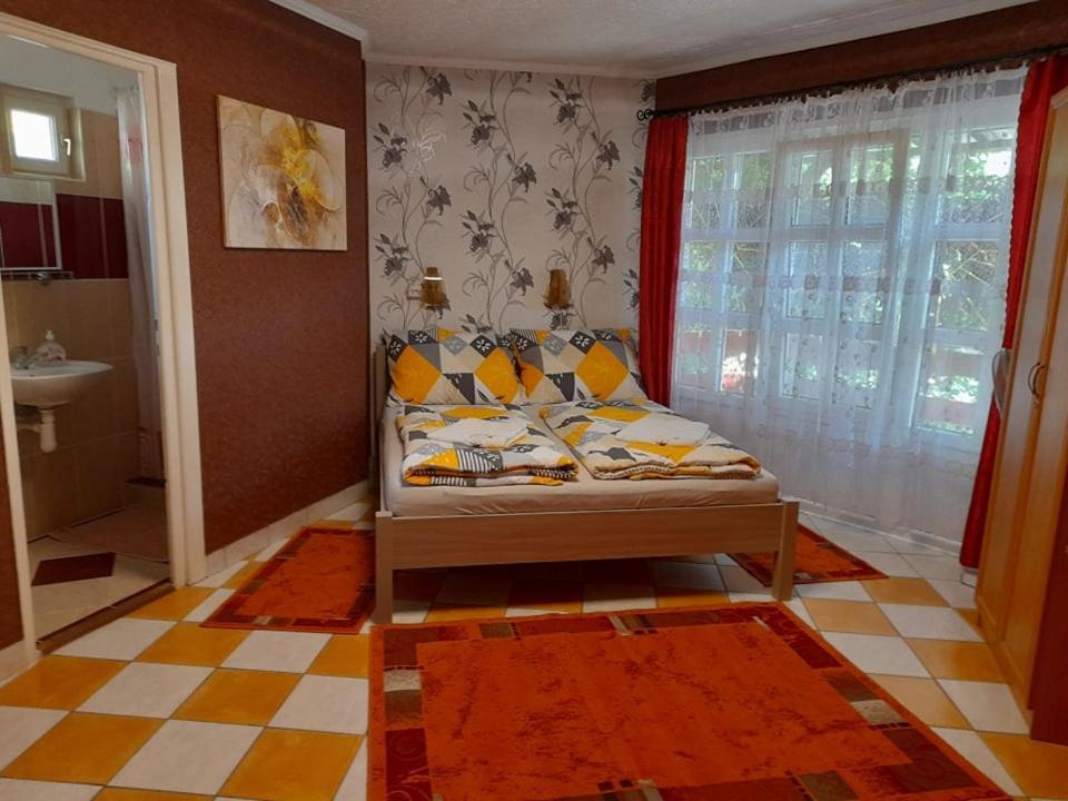 Gyöngyvirág Apartment Romhány Exterior foto